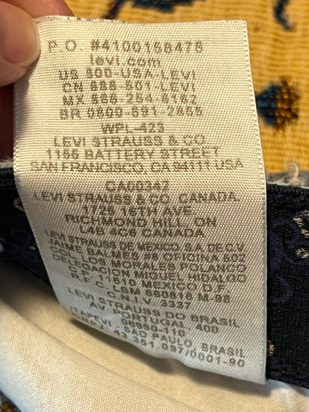 Levi's 525 Jeans Womens 14 M Light Wash Straight Leg Perfect Waist Distressed - Picture 10 of 16